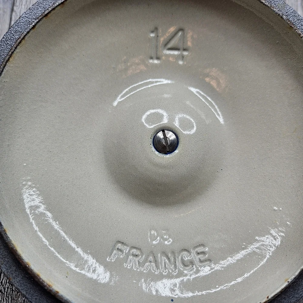 Le Creuset Blue Lid Made in France Size 14 5.5